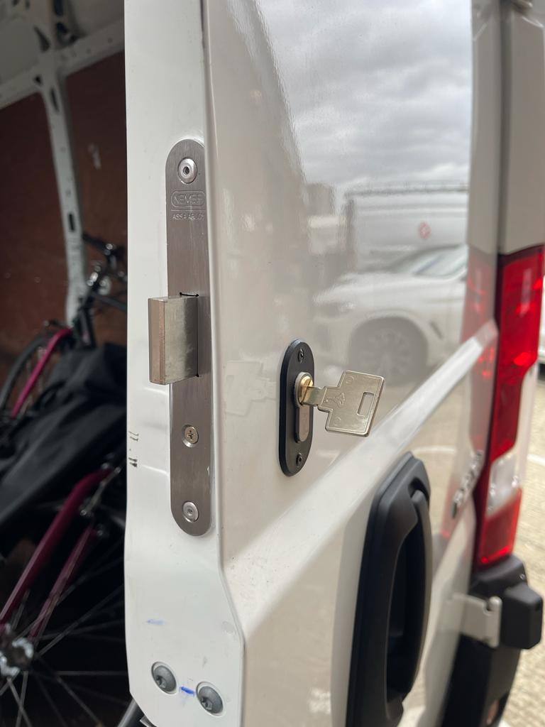 Van locksmith work in Dagenham